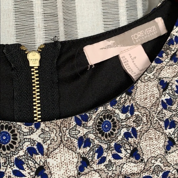 Patterned Shift Dress - Picture 3 of 4